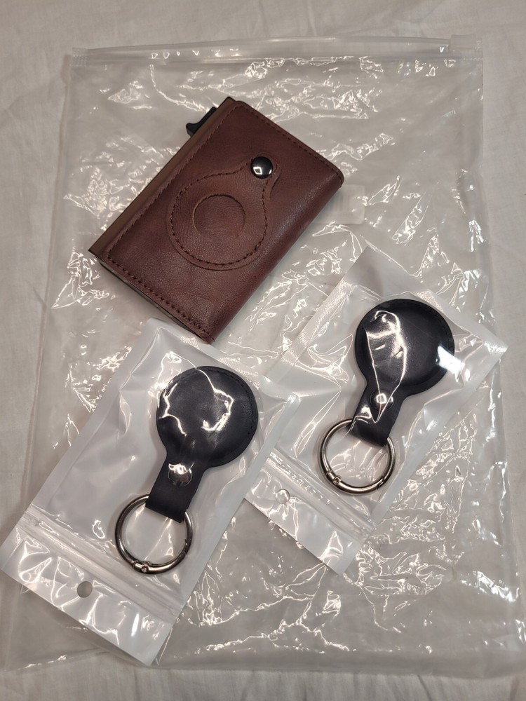 2 Air Tags And Key Wallet