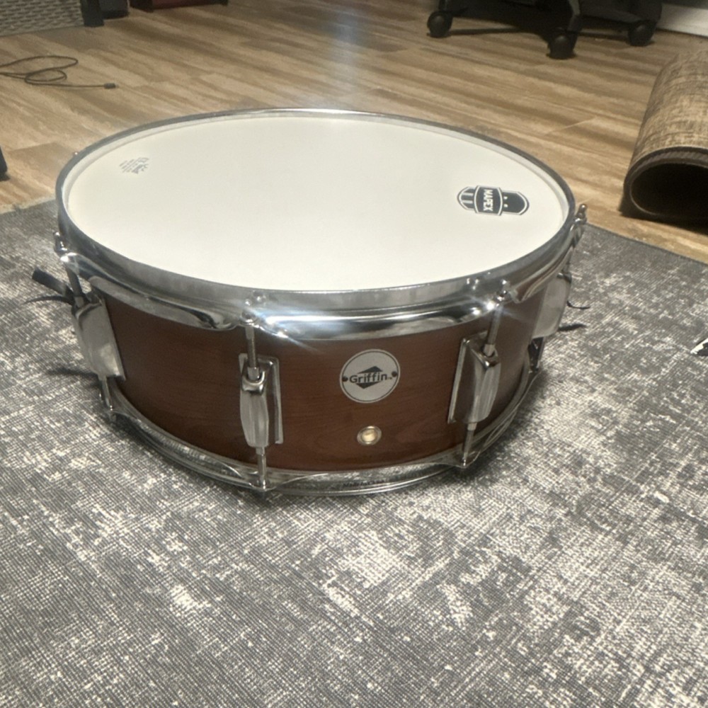 Griffin wood shell snare drum