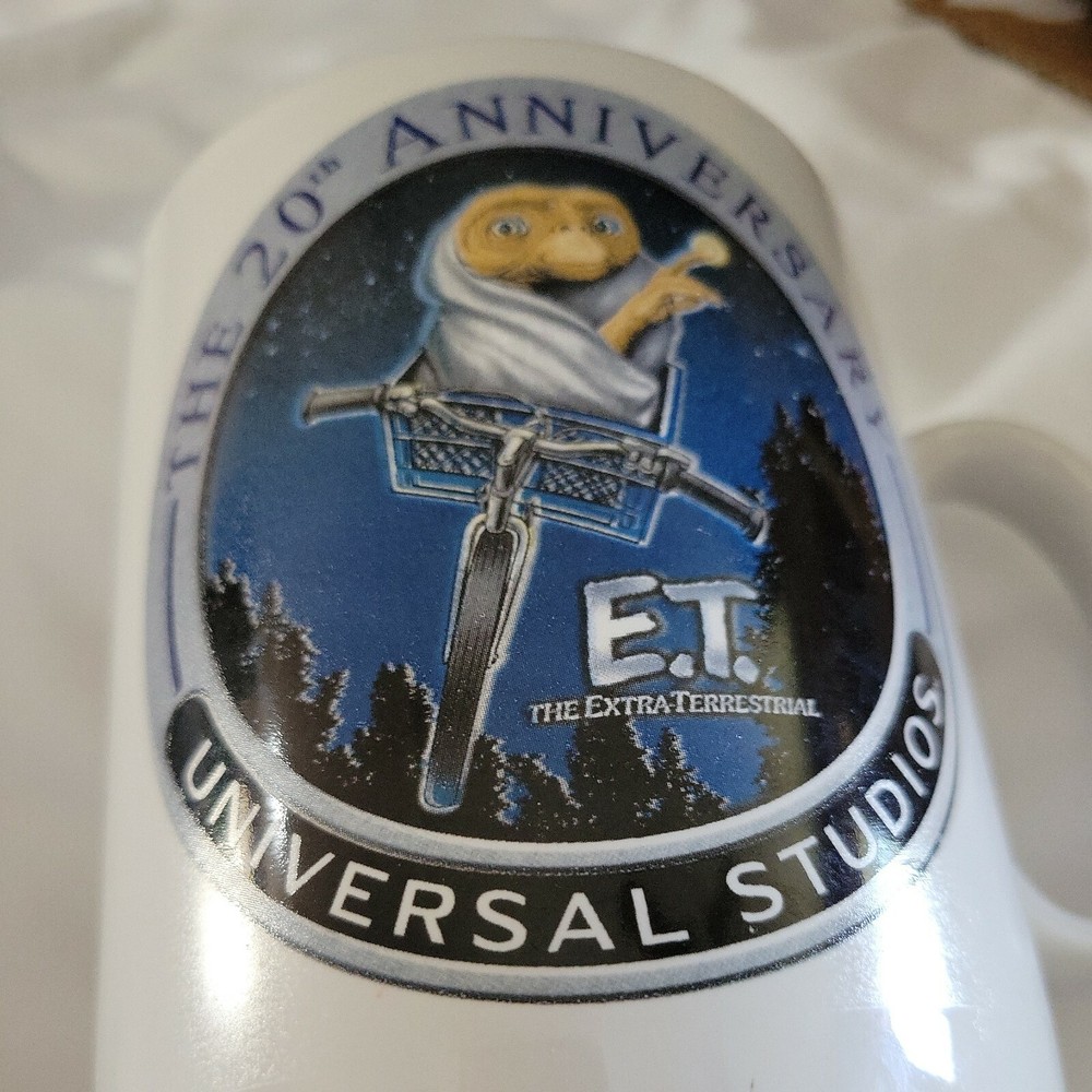 2002 Licensed Universal Studios 20th Anniversary E.T. 5in Ceramic Jumbo Mug
