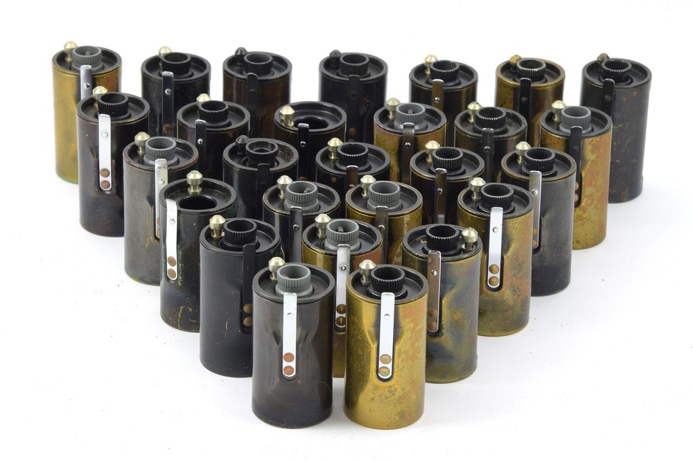 27pcs Leica Spools in Plastic Cases