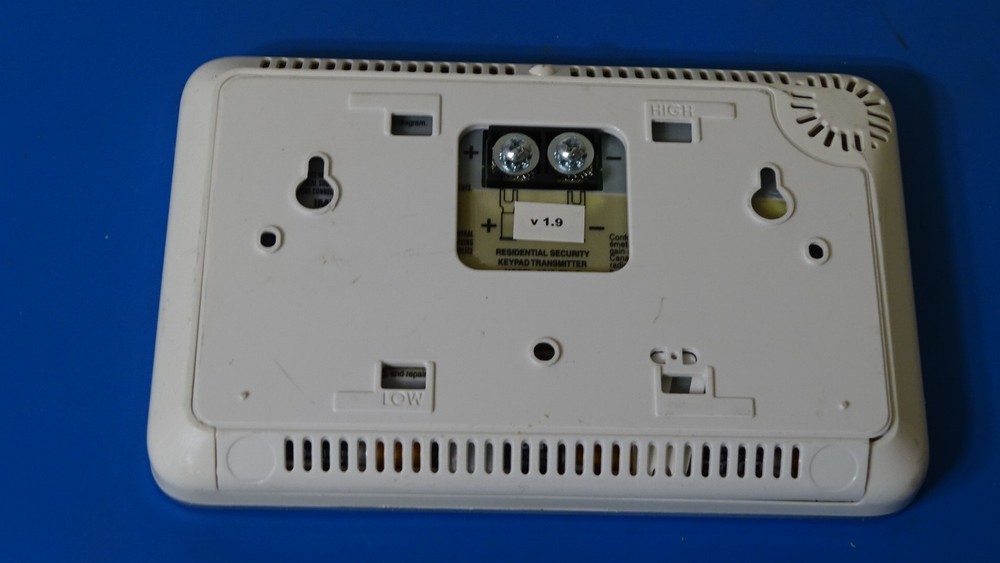 2GIG-TS1-E WIRELESS TOUCH SCREEN KEYPAD