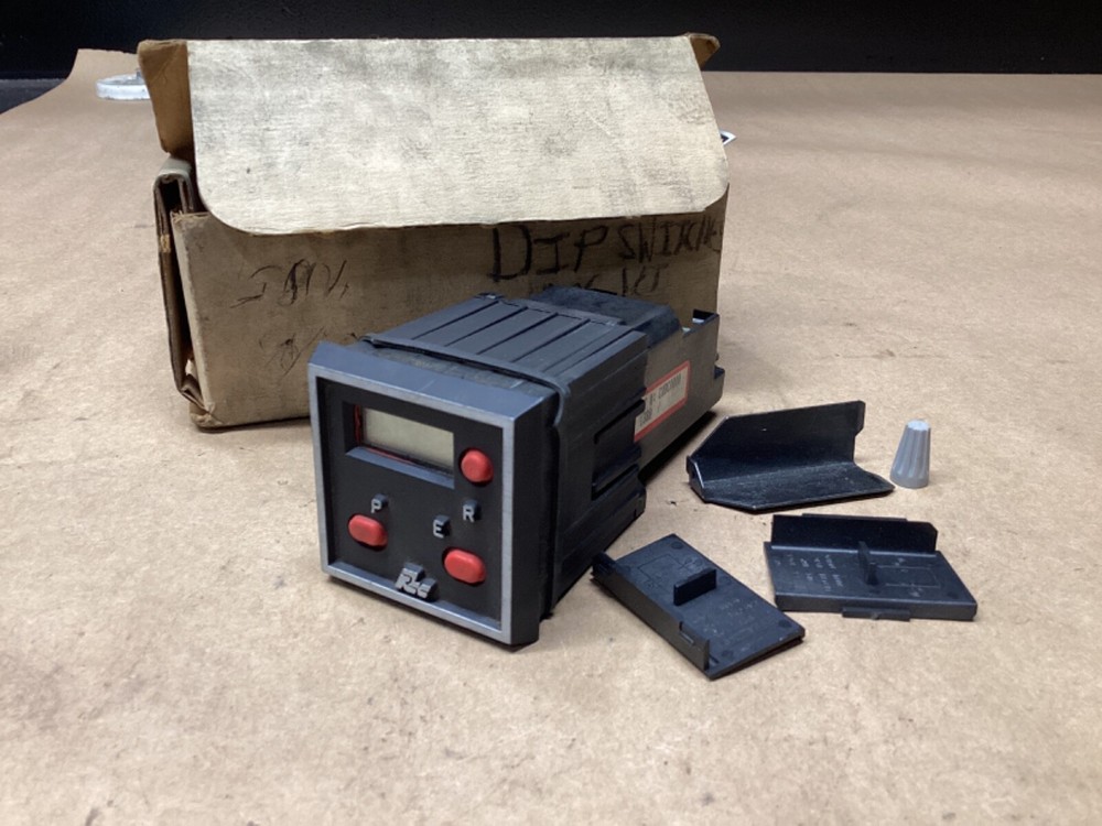 Red Lion CUBC0000 Counter #112L65