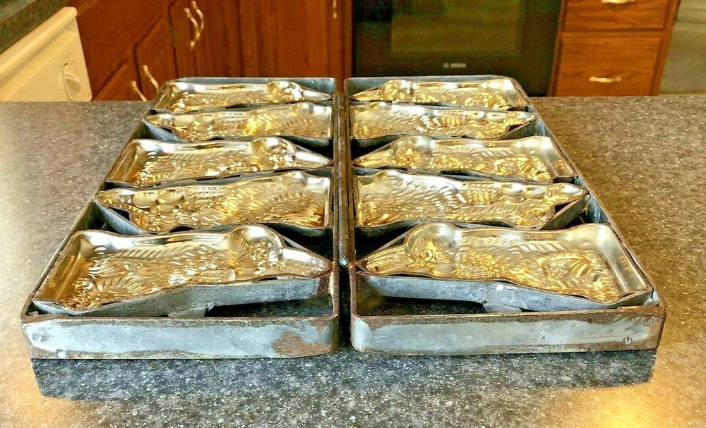 Antique Easter Bunny Chocolate Molds Caged Hinged Rabbit Candy 5 Five 18"x7"x2"