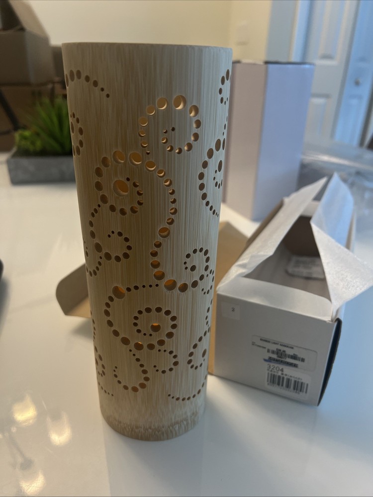 Bamboo Light Karakusa