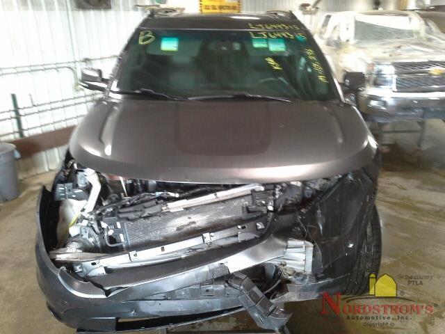 2015 Ford Explorer Passenger Front Headrest Only Black Leather