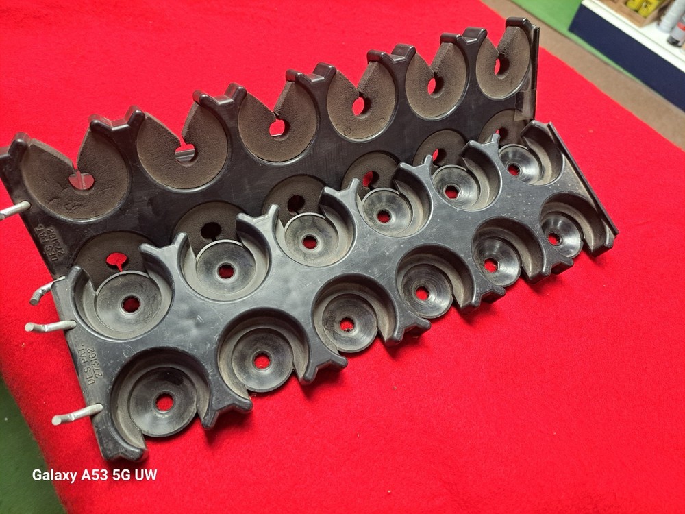 BERKLEY VERTICAL ROD RACK FOR PEGBOARD 12 RODS
