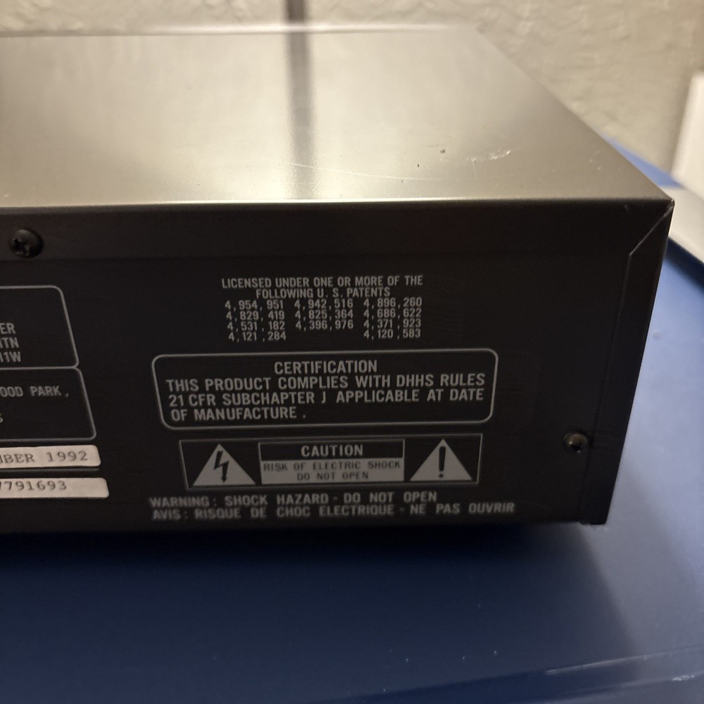 JVC XL-V161TN Compact Disc Player