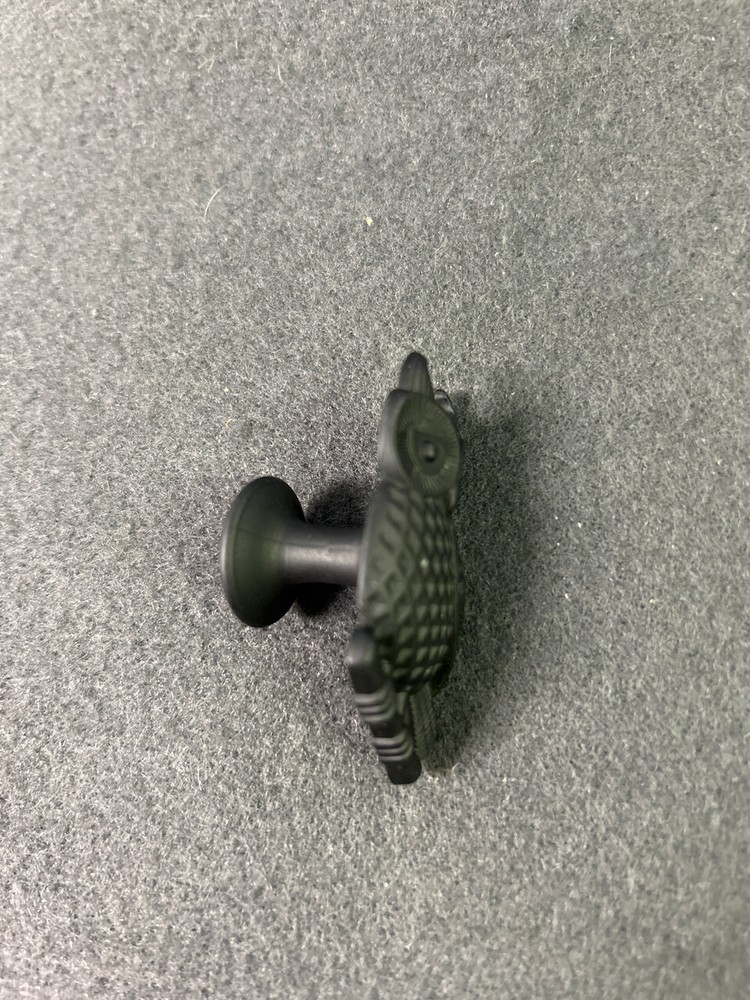 2" Matte Black Owl Knob