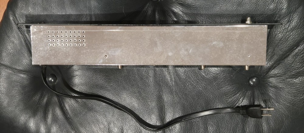 HOLLAND ELECTRONICS MODEL HSM55 COMMERCIAL MODULATOR