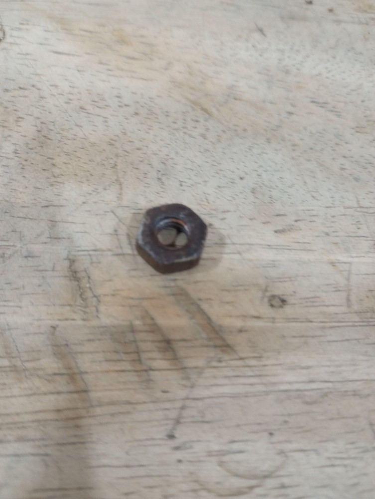 Coleman 639 Lantern - Cage Nut - Rusty