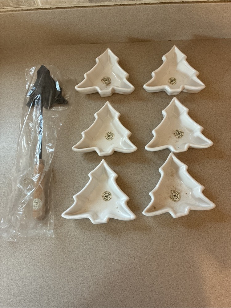 WILLIAMS SOMOMA 7 PIECE CHRISTMAS Tree BAKEWARE SET