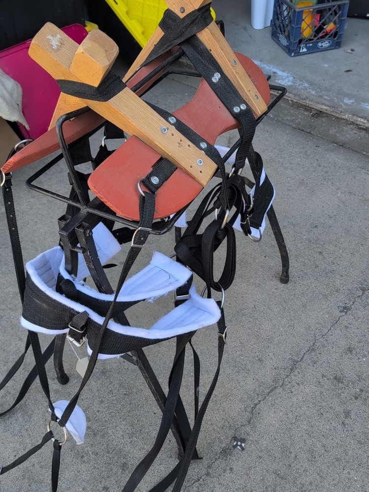 New camel saddle stool