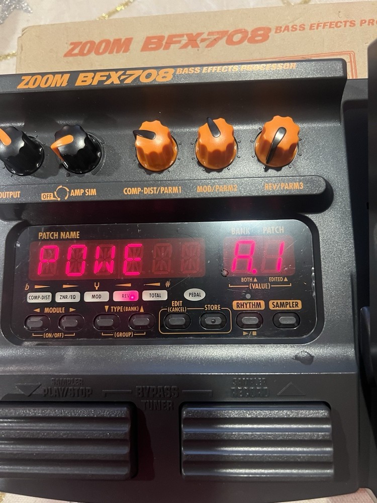 Zoom BFX-708 Bass Effects Processor