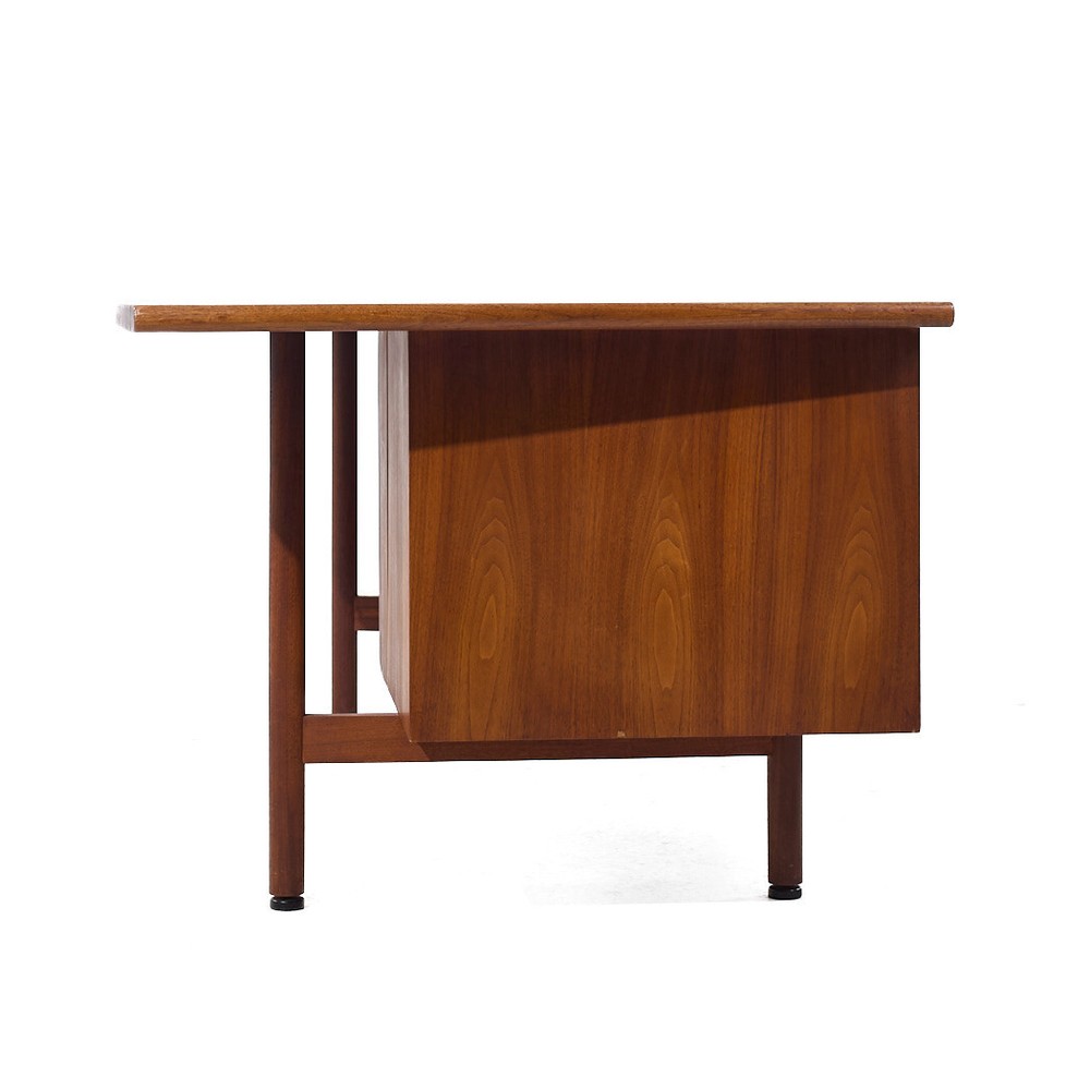 Jens Risom Style Mid Century Walnut Curved Executive Desk