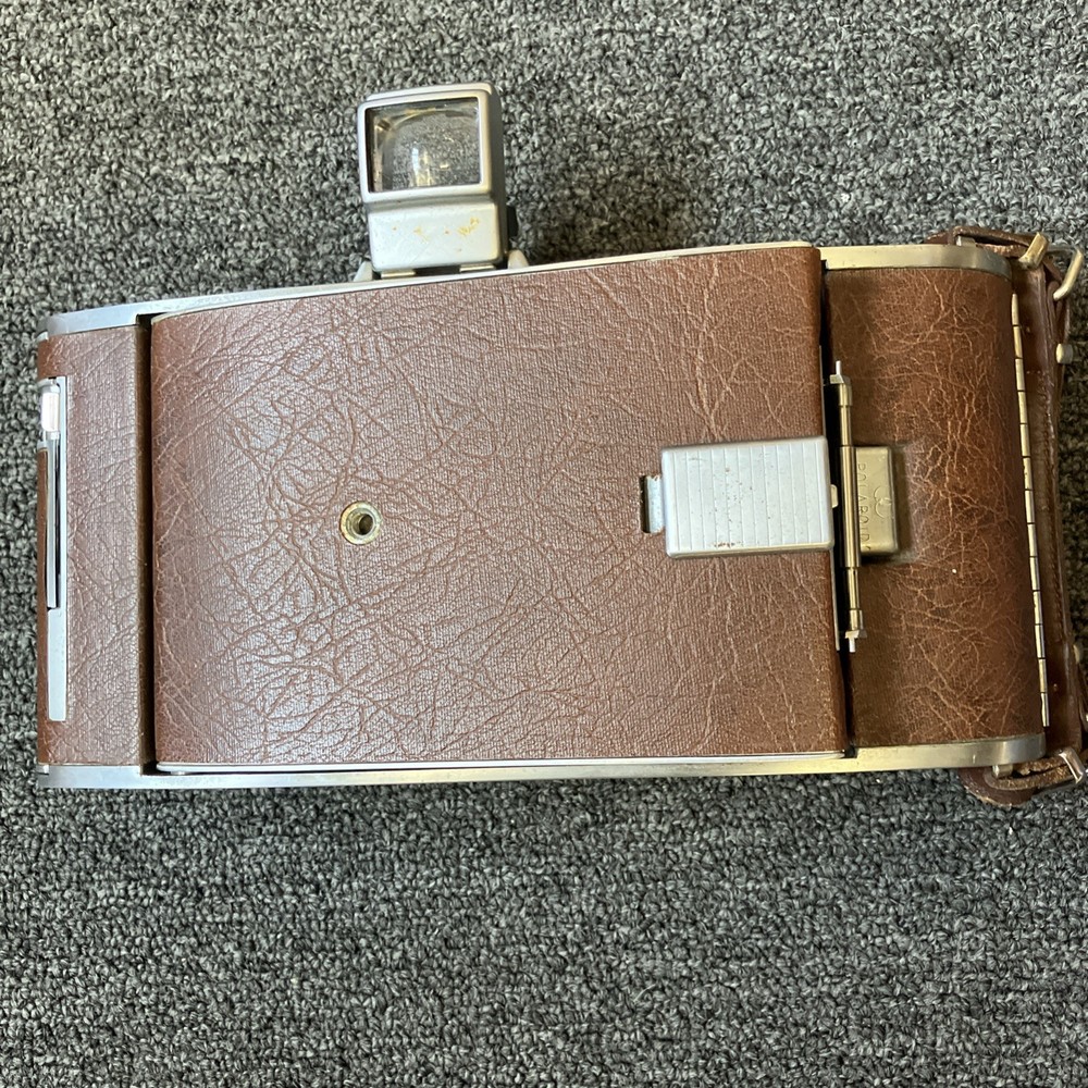 POLAROID LAND CAMERA MODEL 95B From Collection