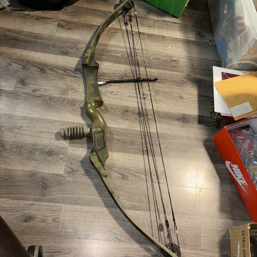 VINTAGE BEAR Whitetail II Compound Bow
