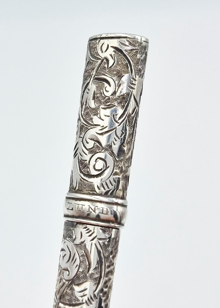 19TH CENTURY AMERICAN SOLID SILVER NEEDLE CASE - LUND