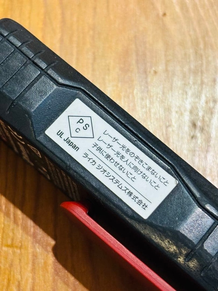 Leica DISTO D110 Laser Rangefinder with Bluetooth USED