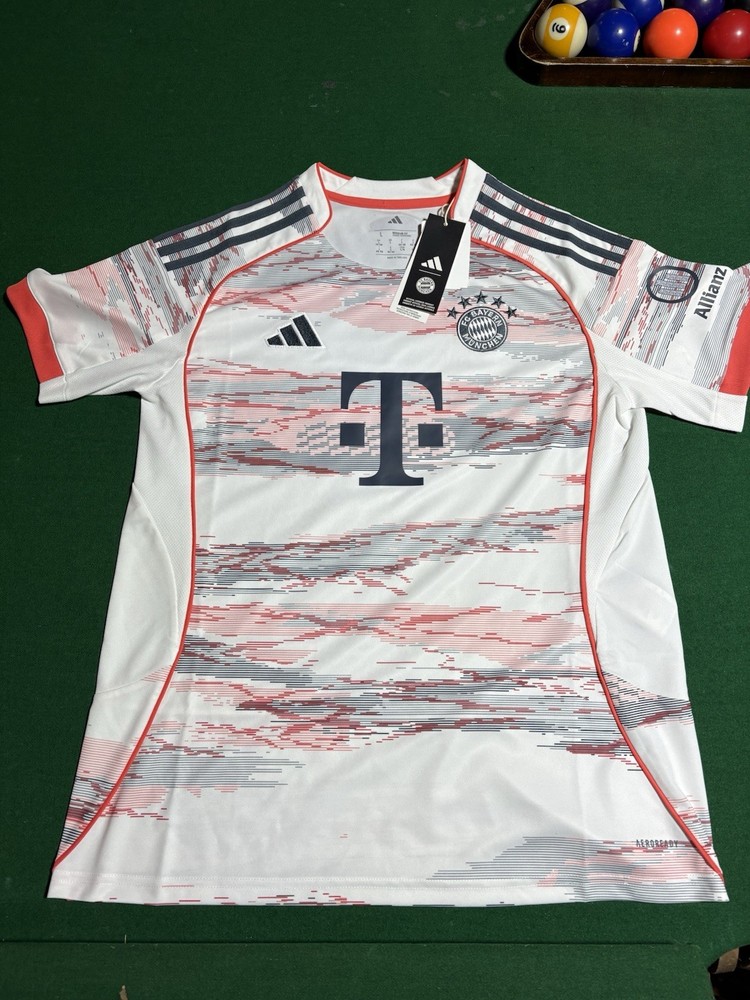 Bayern Women’s Jersey L