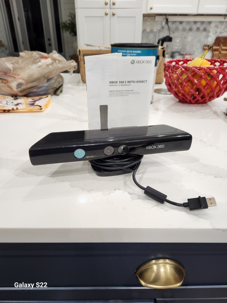 Microsoft Xbox 360 Kinect Sensor - Black