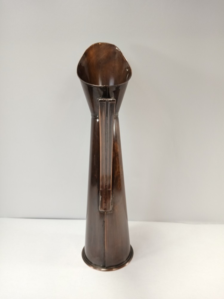 Large 20" Pitcher Vave Madebof Cooper