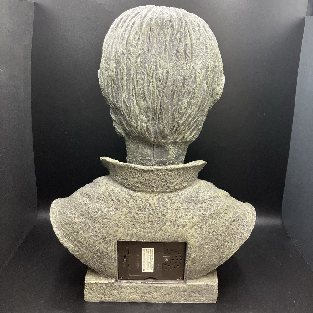 VTG Halloween Haunted Mansion Sensor Interactive 16" TALKING BUST Eyes Light Up