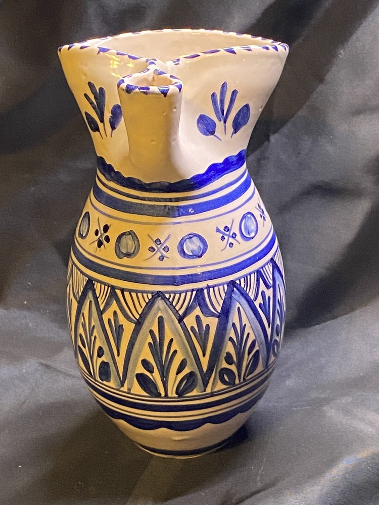 VINTAGE 8” SANGRIA PITCHER BLUE & WHITE SIGNED