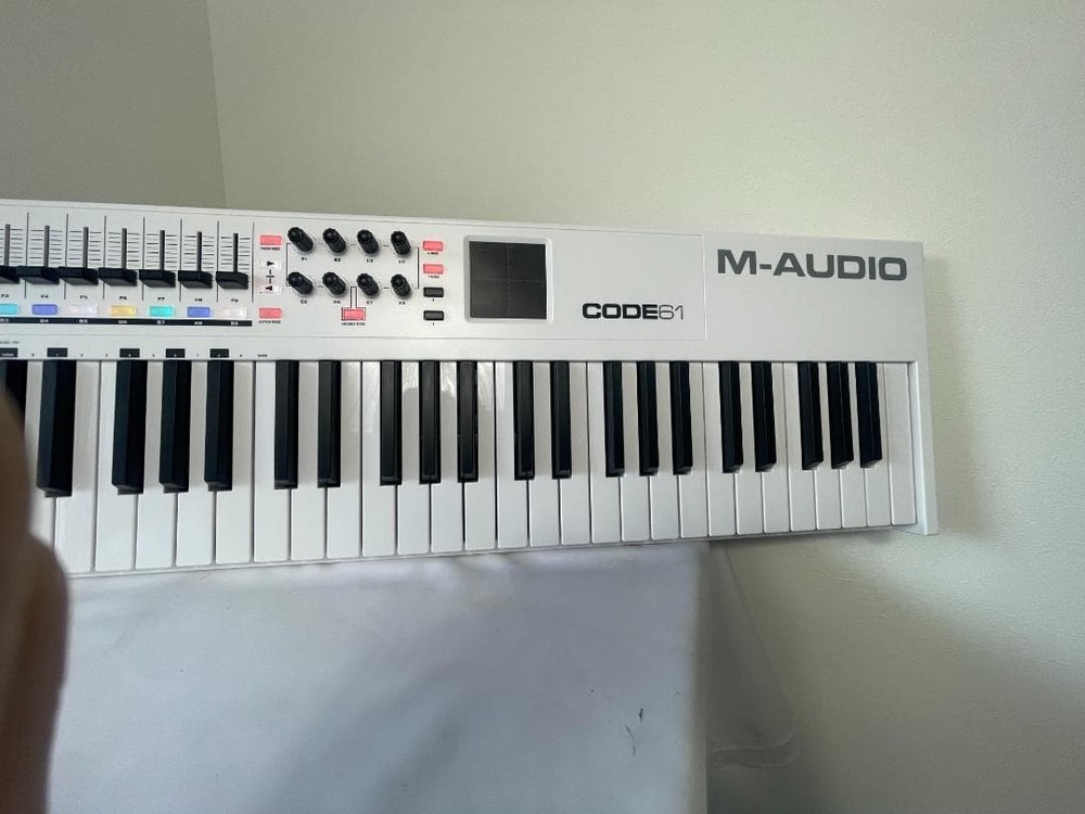 M-AUDIO CODE 61 MIDI Keyboard Controller 61-Key