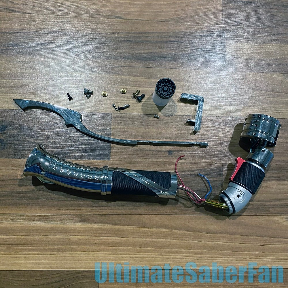 Star Wars Count Dooku Pixel Lightsaber - Needs Assembly