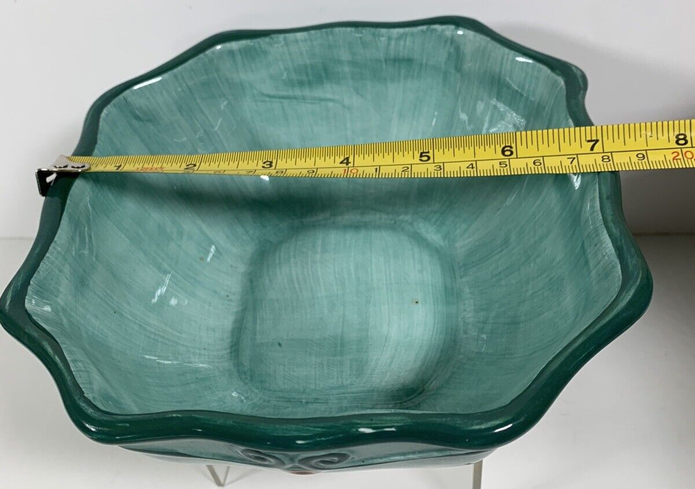 Medici Christmas Bowl Crazing On Bottom