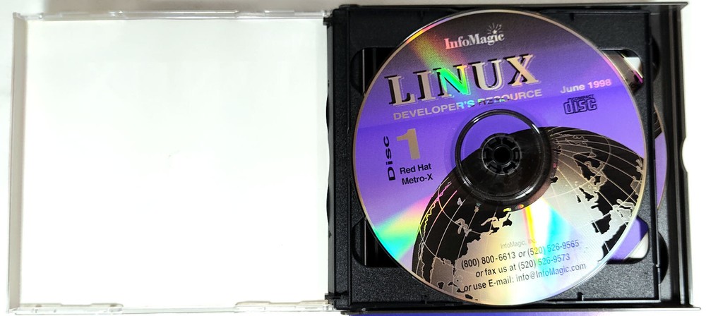 InfoMagic Linux Developer's Resource 6 CD-ROMs Motorcycle Jun 1998 Good climagic