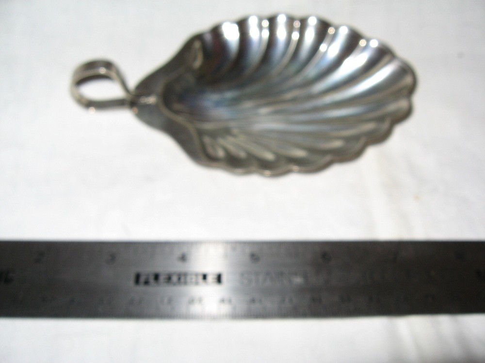 Vintage International Sterling Silver Leaf Tray/Dish with Handle