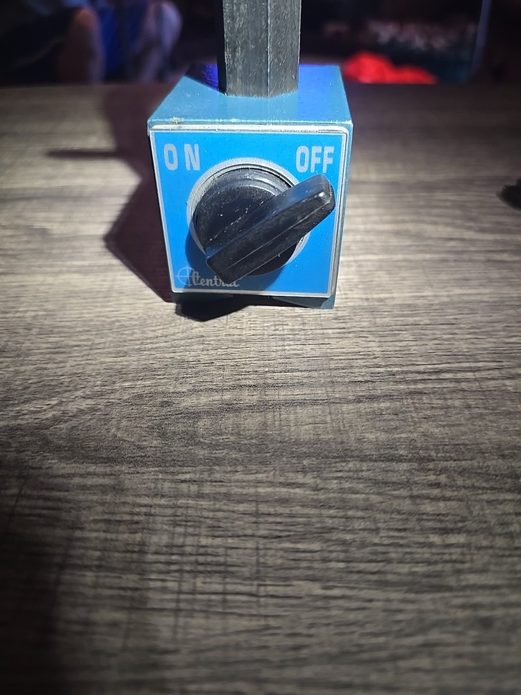 Central Tools 6417 - Flex Arm Magnetic Base