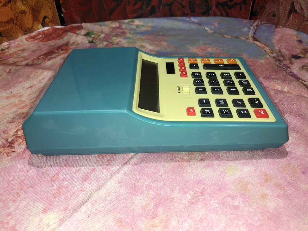 Retro Style Calculator. Very Cool!