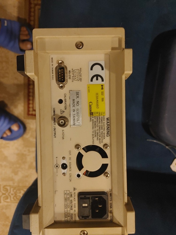 Escort EFC-3305. 3 GHz Microwave Frequency Counter