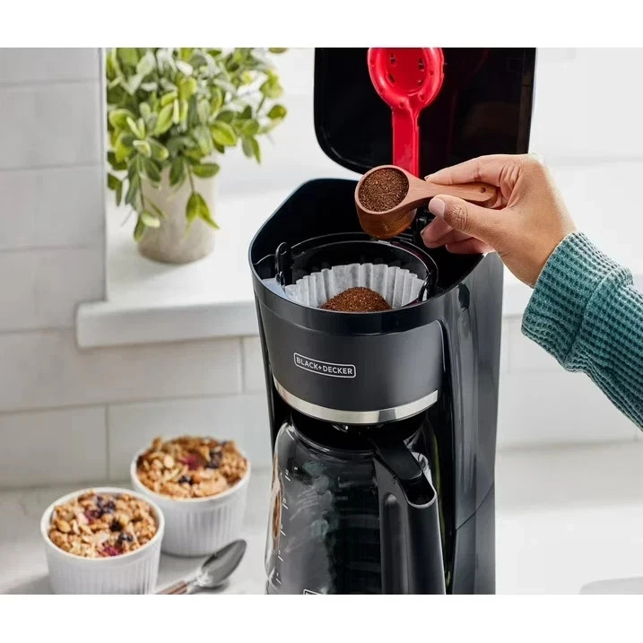 BLACK+DECKER Programmable 12-Cup Drip Coffee Maker