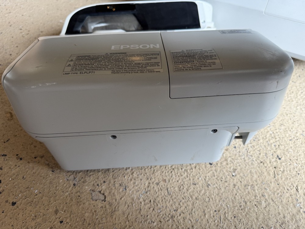 Epson LCD Projector PowerLite 480 Model H485A