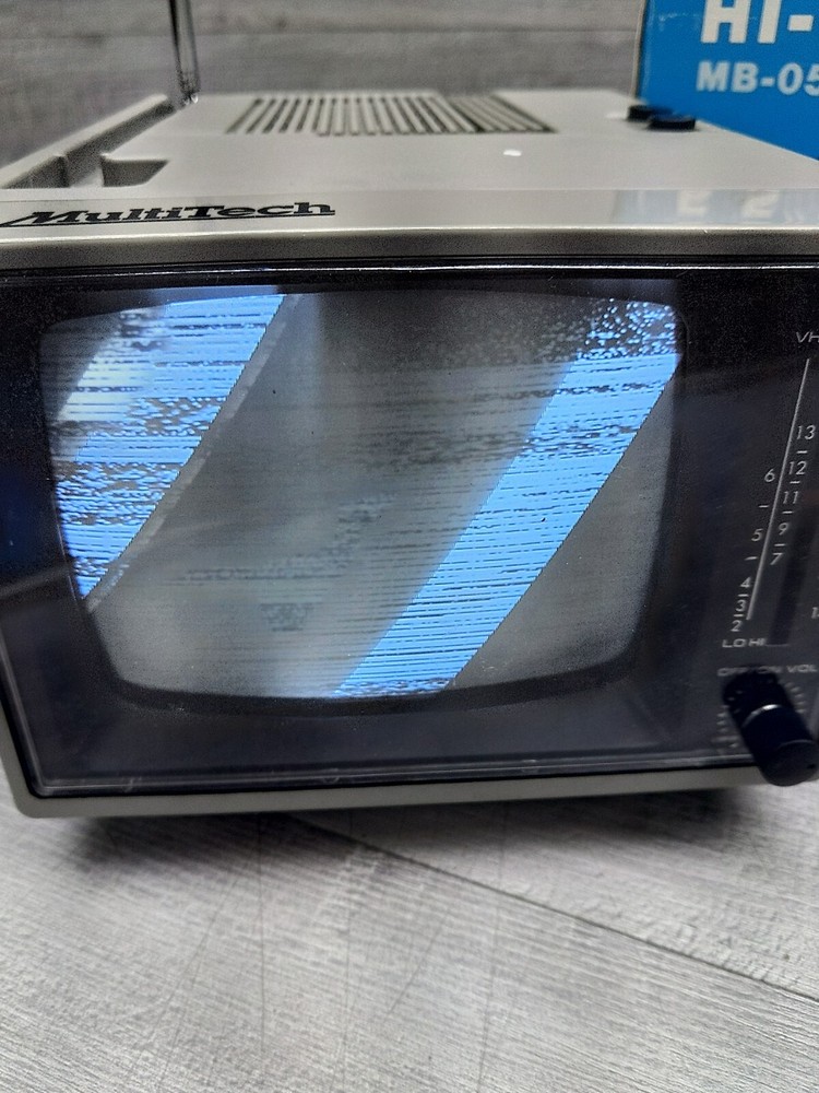 MultiTech 5.5" B/W Portable HI-TECH TELEVISION MB-0505, Cords, Box, Styrofoam.