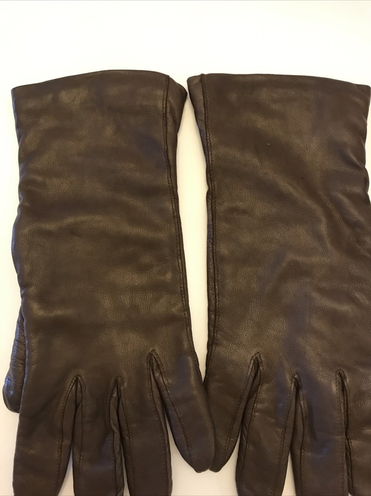 beautiful brown lady gloves medium length 