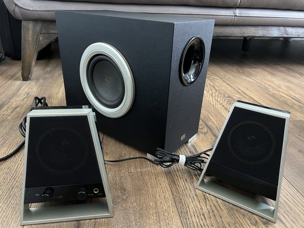 Altec Lansing Powered Audio System Model VS2621 2.1 System