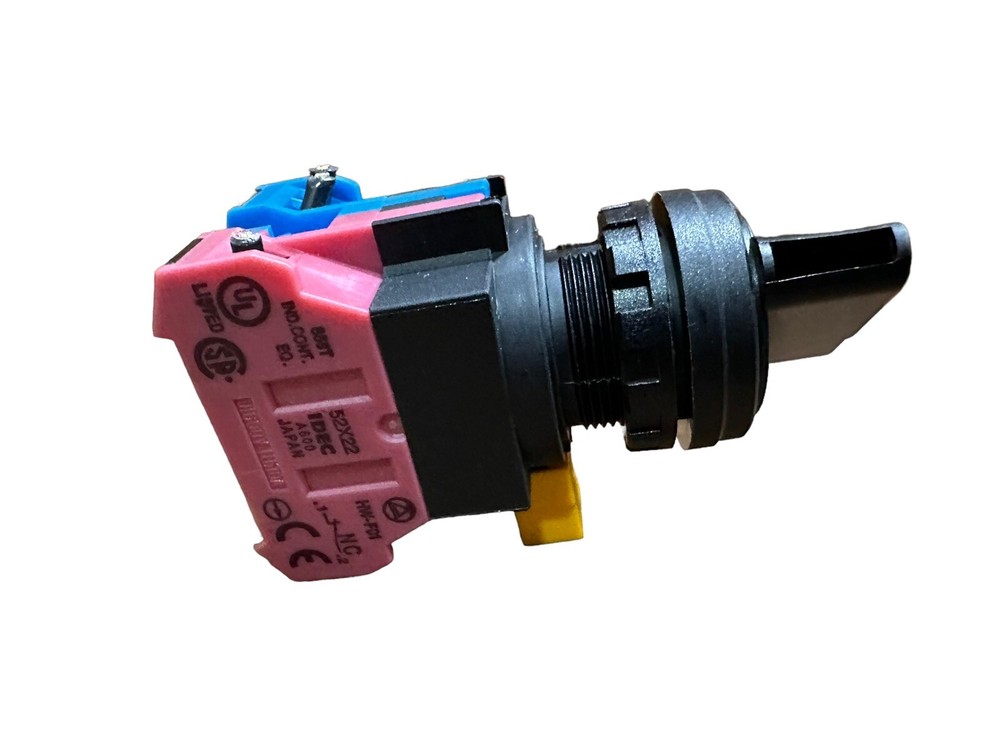 IDEC On/Off Switch And Control Unit 10A 600V (E3)