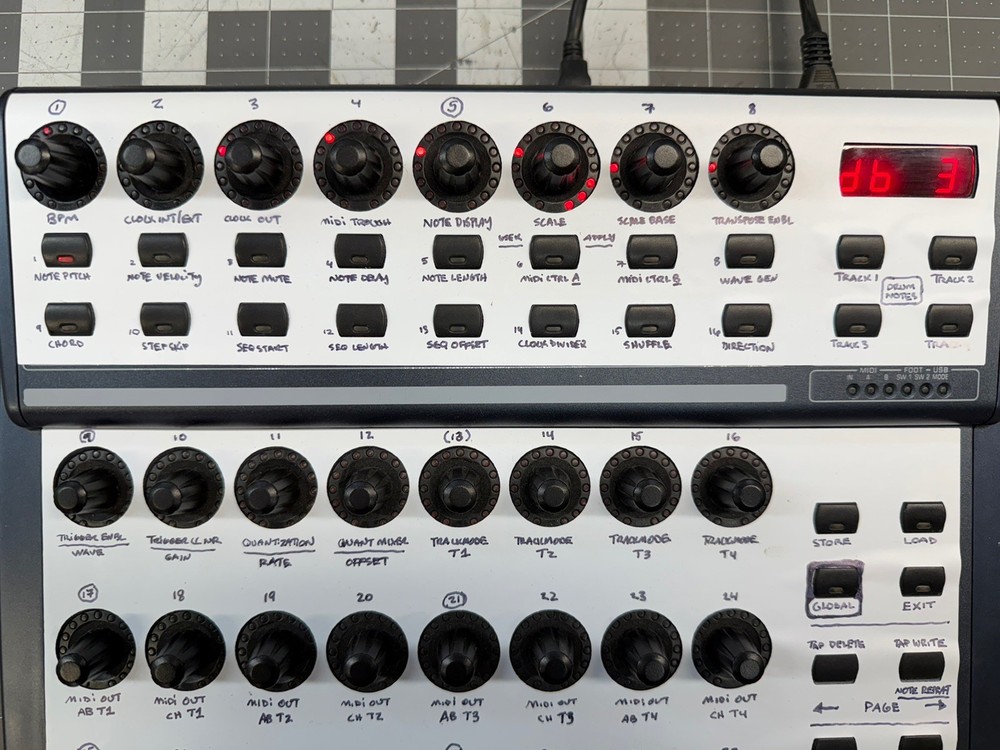 Behringer BCR2000 B-Control USB MIDI Controller Zaquencer Sequencer 151 Firmware