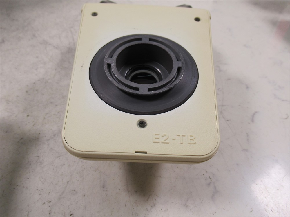 Nikon Eclipse E200 Microscope Binocular Head with 2 Eyepieces E2-TB