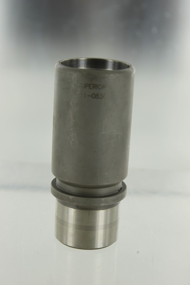SUPERIOR 311-0830 BUSHING NEW