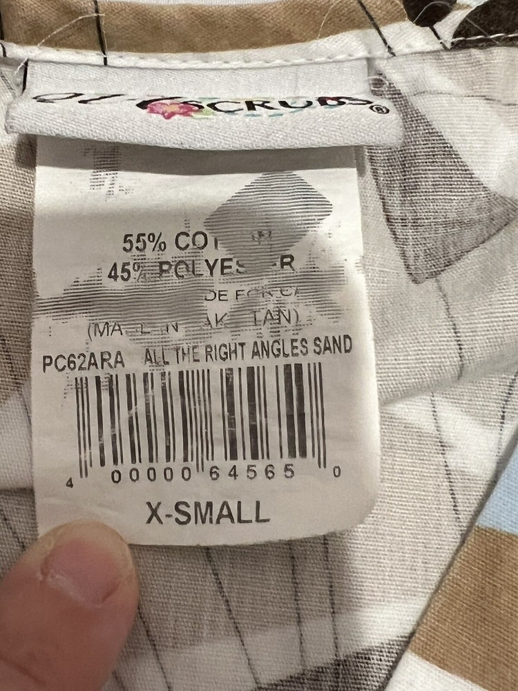 Woman’s XS scrub set.