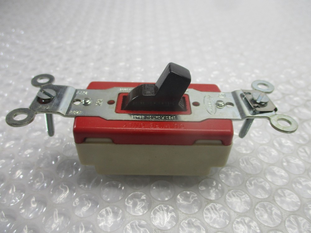 HUBBELL 1221 SWITCH BROWN NSMP