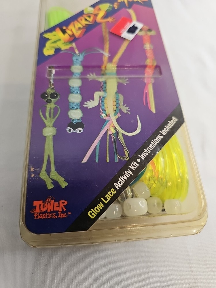 Lizards & More Craft Lace GLOW Activity Kit--10 Easy Projects!