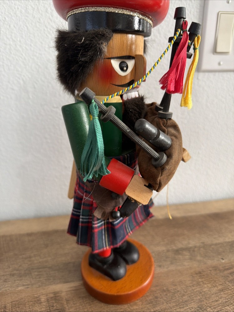 Vintage Steinbach “Chubby Scottish Bagpiper” Nutcracker