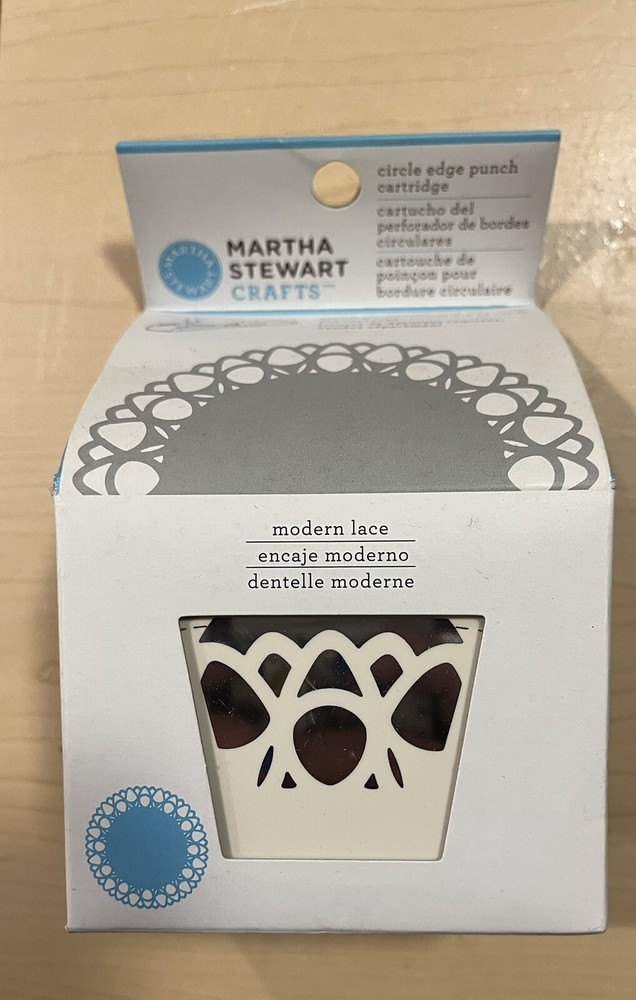 Martha Stewart Circle Edge Modern Lace Punch