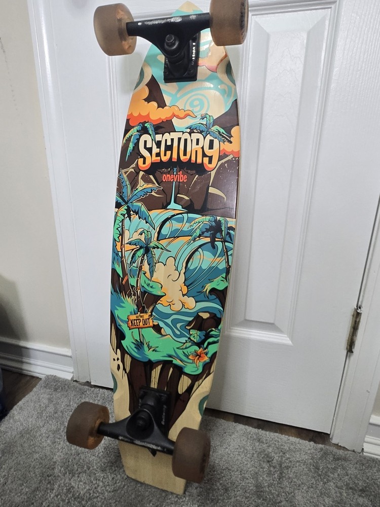 Sector 9 Snapper Hideout Kicktail Cruiser Longboard Complete